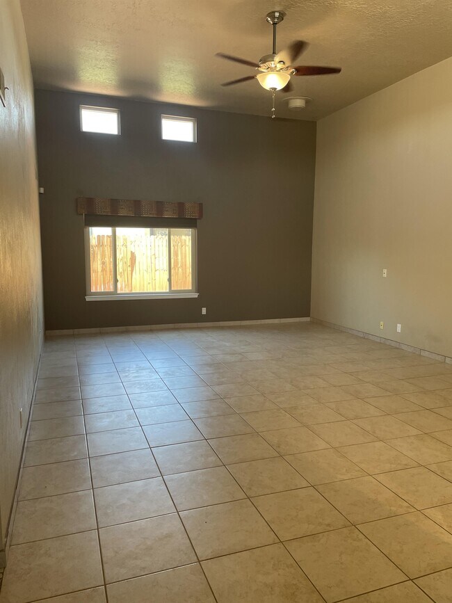 2819 Sol De Vida NW, Albuquerque, NM 87120 Townhome Rentals in