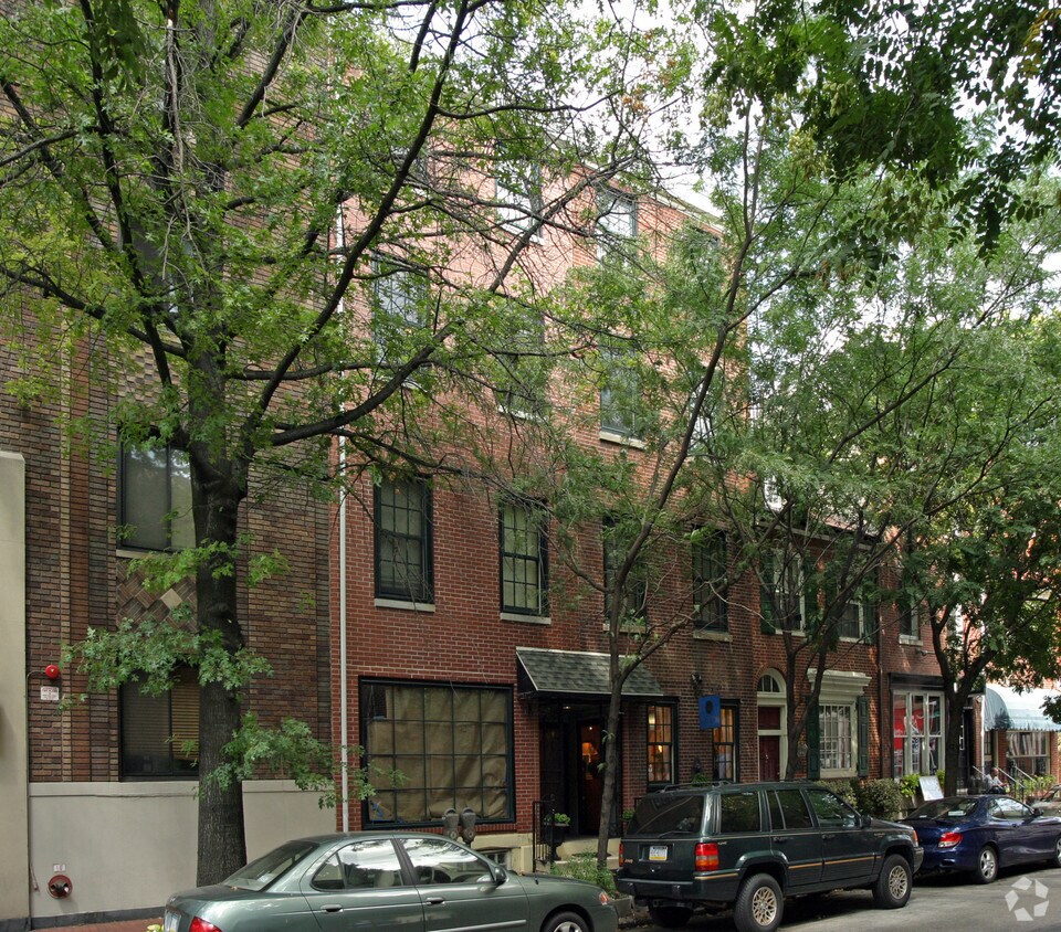 Primary Photo - 1133-1135 Pine St