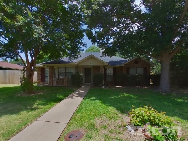 Building Photo - 1029 Twin Falls Dr