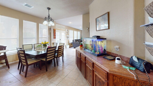 Building Photo - 7350 La Casa Way