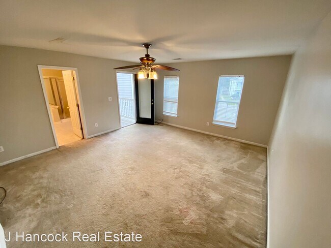 Building Photo - 4 br, 2.5 bath House - 105 Crosby Ct
