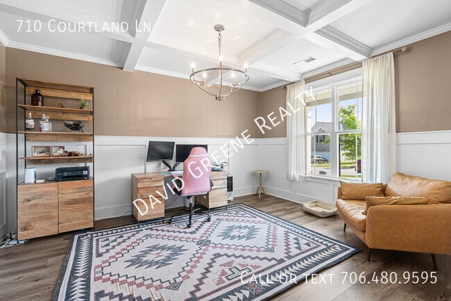 Foto del edificio - 710 Courtland Ln