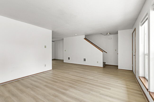 Building Photo - 17462 SE 82nd Dr