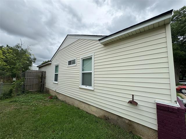 Building Photo - 2318 Fenwick Dr
