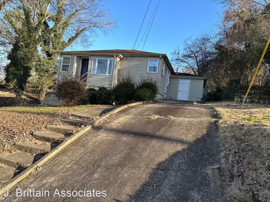 1835 Abbott Ave, Anniston, AL 36207 House Rental in Anniston, AL