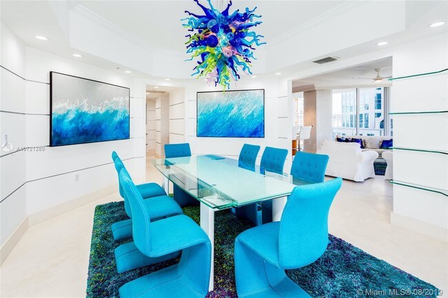 Building Photo - 333 Las Olas Way