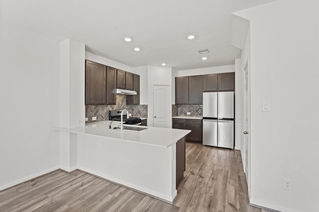 Building Photo - 8126 Coco Blf Dr