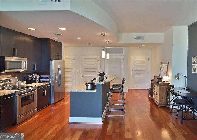 Foto del edificio - 1080 Peachtree St NE