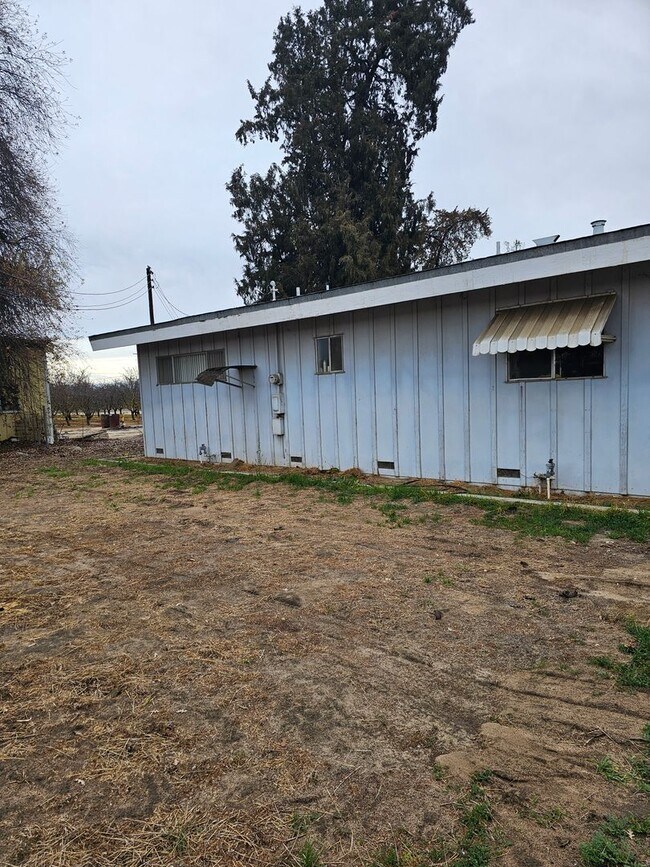 Building Photo - 11597 S Academy Ave