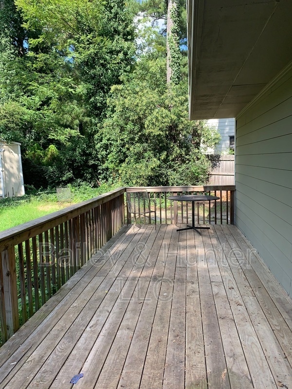 Photo - 610 Darlington Rd NE House