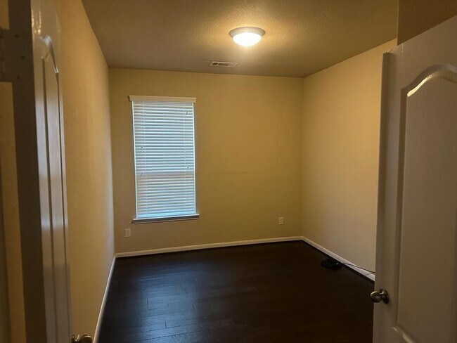 Foto del edificio - 17419 Sandalisle Ln