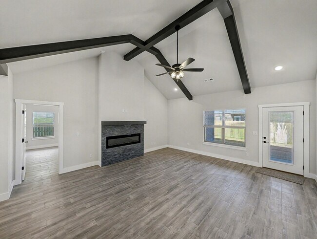 Foto del edificio - Welcome To Your Next Home!