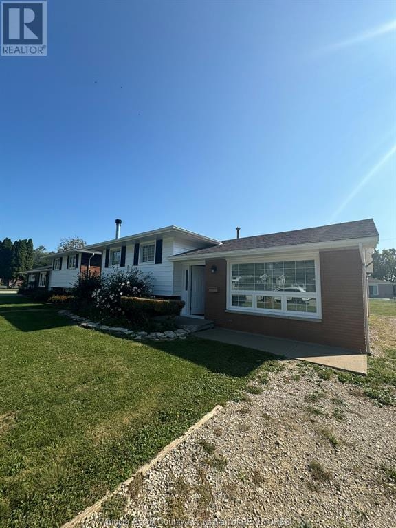 Photo du bâtiment - 1860 Service Rd