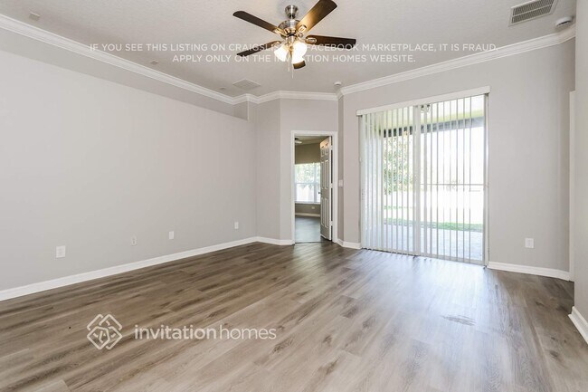 Foto del edificio - 5759 Quinton Way