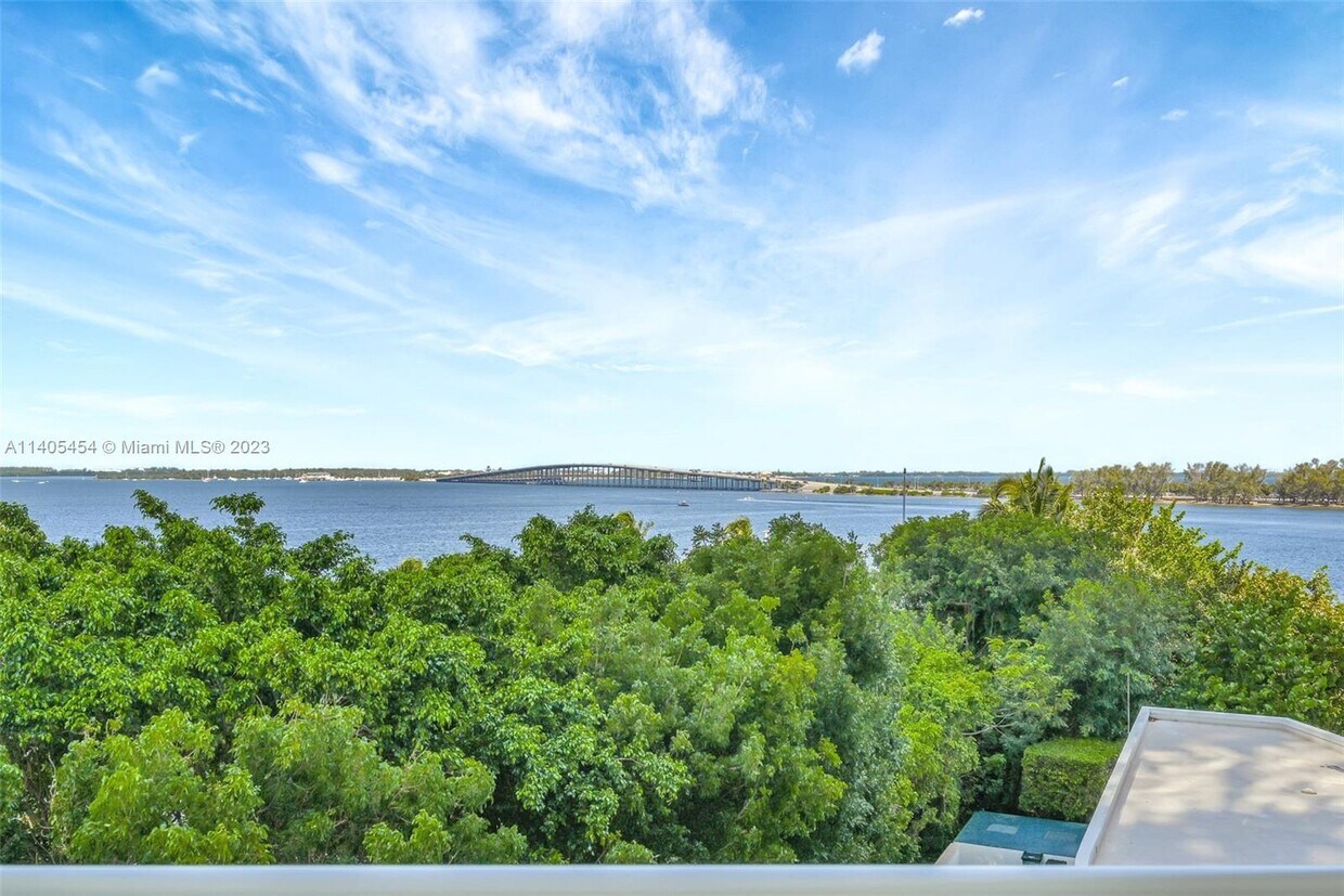 2127 Brickell Ave Unit 704, Miami, FL 33129 Condo for Rent in Miami