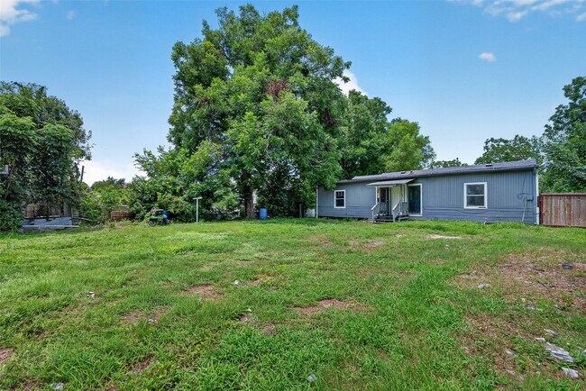 Foto del edificio - 4118 Sunflower St