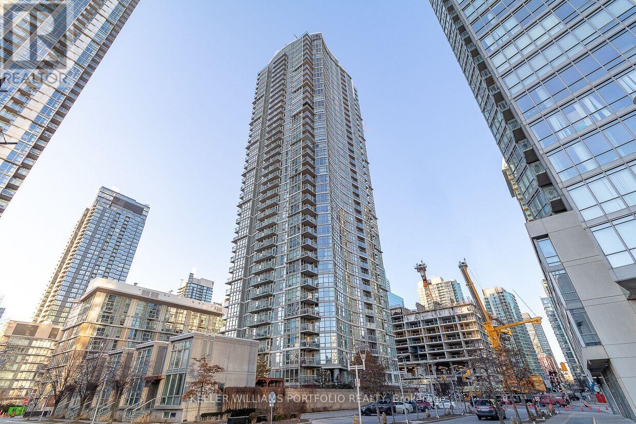 Photo principale - 10-810 Navy Wharf Ct