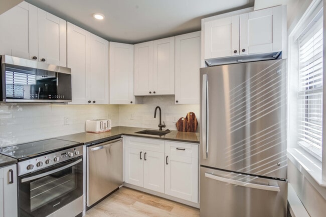 Paquete Premium Estudio Blanco Nivel 04 - The Phoenix Apartments
