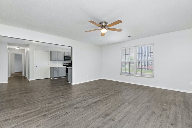 Foto del edificio - 7401 W 61st St