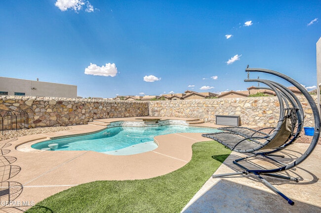 Foto del edificio - 12315 Houghton Springs Dr