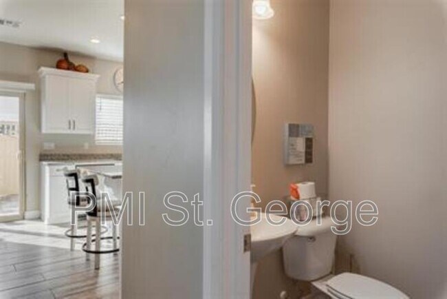 Foto del edificio - 1001 W Curly Hollow Dr