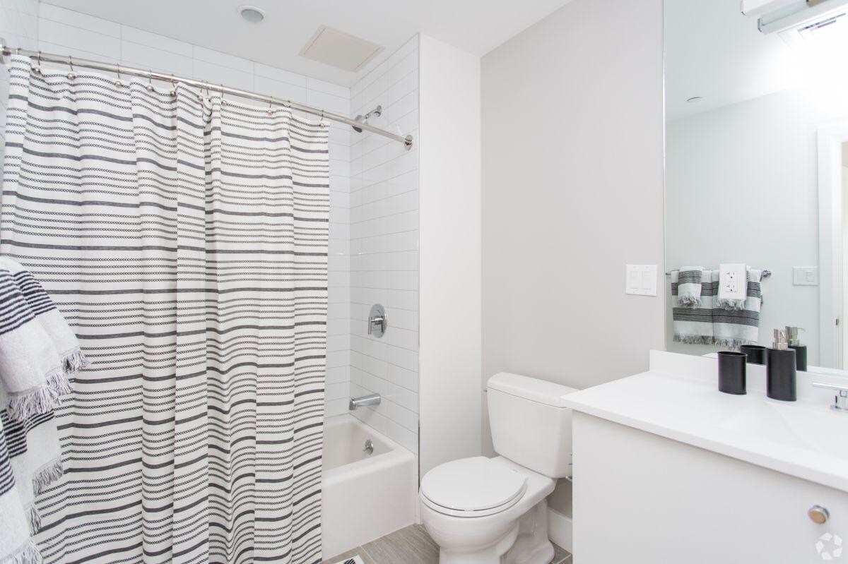 Foto principal - 1 bedroom in Duxbury MA 02332