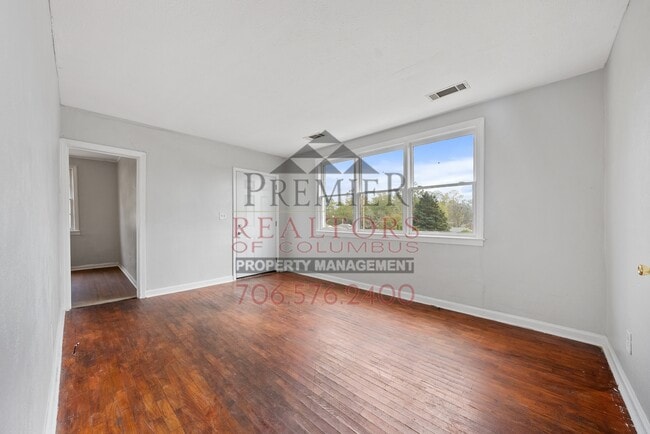 Foto del edificio - 3322 10th St