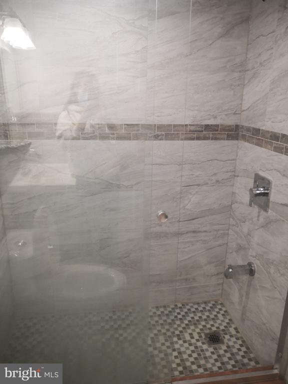 Foto del edificio - 600 N 11th St