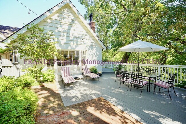 Foto del edificio - 3-Bedroom, 3-Bath Home with Expansive View...