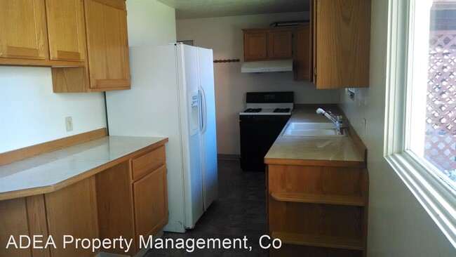 Building Photo - 5 br, 2 bath House - 136 Cohosset