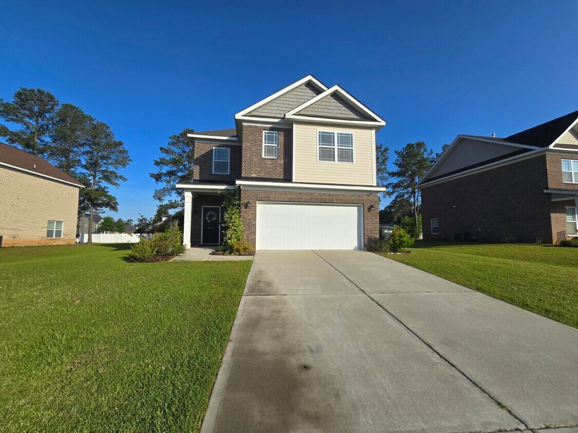 Foto principal - Beautiful home in popular Heritage Bay - F...