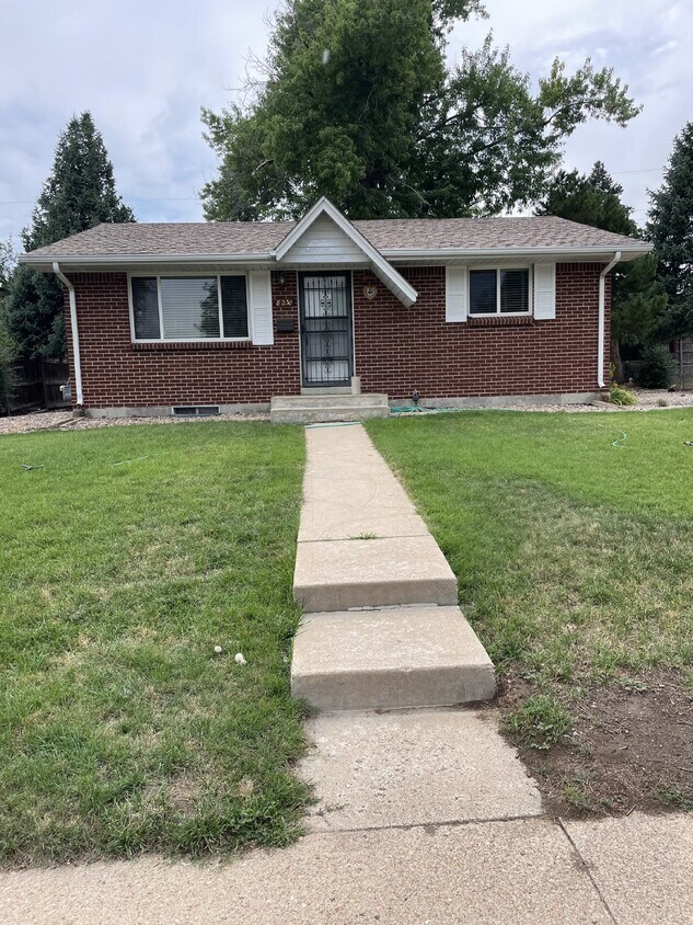Primary Photo - 8230 W Louisiana Ave