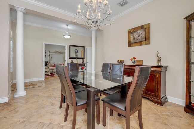 Foto del edificio - 2462 Goldenrod Wy