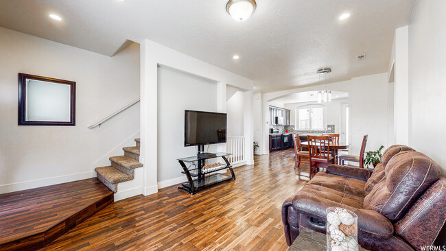 Building Photo - 4851 W Daybreak Pkwy