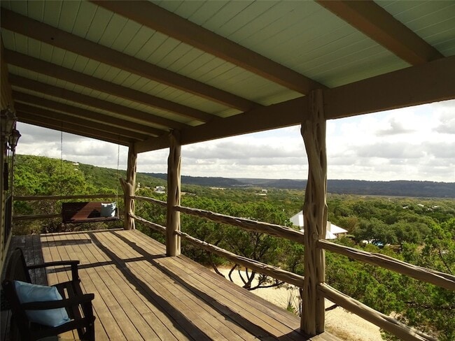 Building Photo - 919 Little Ranches Rd