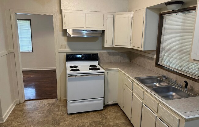 Foto del edificio - 2763 Emerald Dr