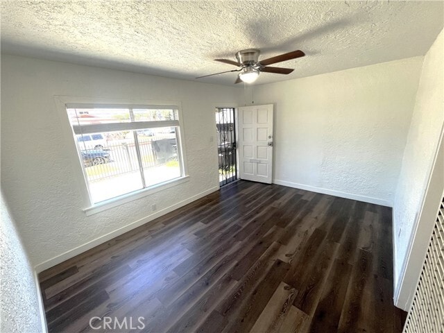 Building Photo - 1702 W 60th St