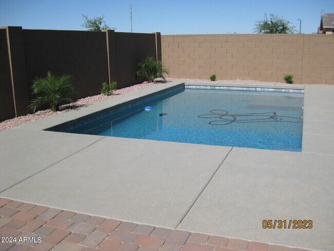 Building Photo - 3155 E Wild Dr