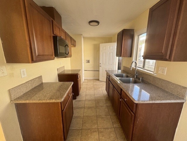 Foto del edificio - 1415 W 227th St