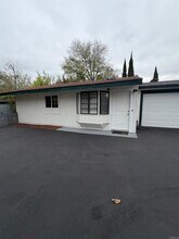 Building Photo - 227 Robelini Dr