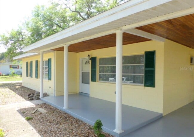 Building Photo - 307 Louis St