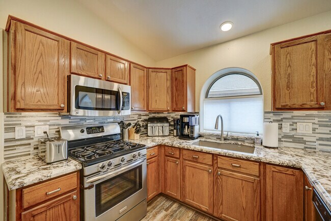 Foto del edificio - 21752 N Braden Rd