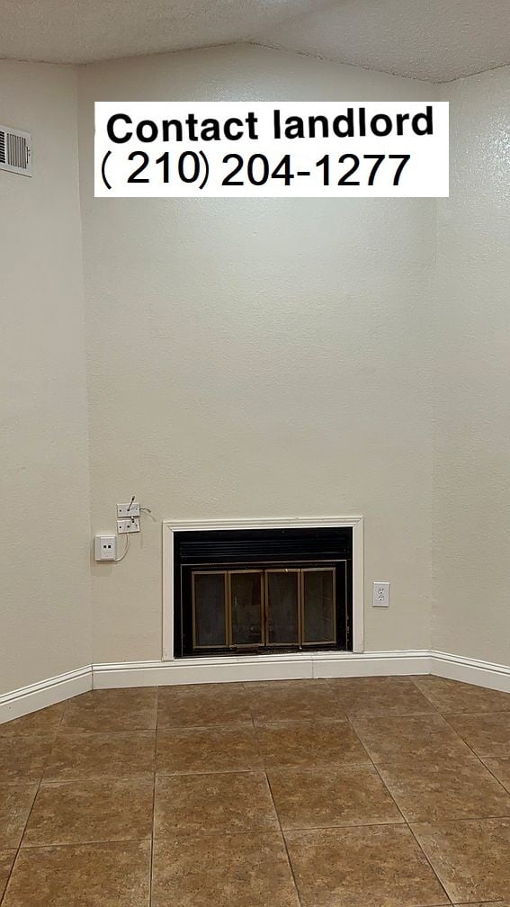 Foto del edificio - 8099 Coulter Ct