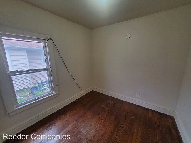 Building Photo - 3 br, 1 bath House - 547 Cherry Street