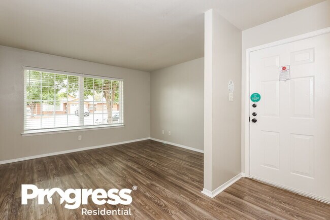 Building Photo - 4729 Loma Bonita Dr