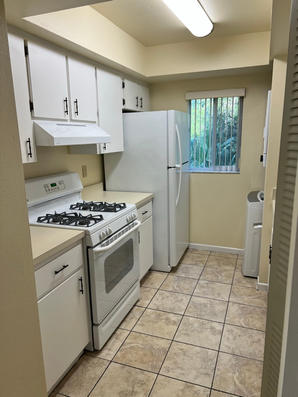 Building Photo - 630 Pavare Ct