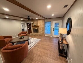 Building Photo - 518 Magnolia St