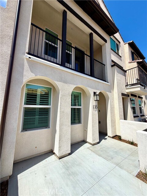 Foto del edificio - 135 Evergreen Ln
