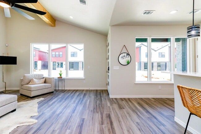 Foto del edificio - Tower View Contemporary Flats - Unit F