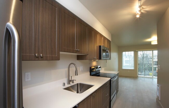 Interior Photo - z-063025-The Gatsby